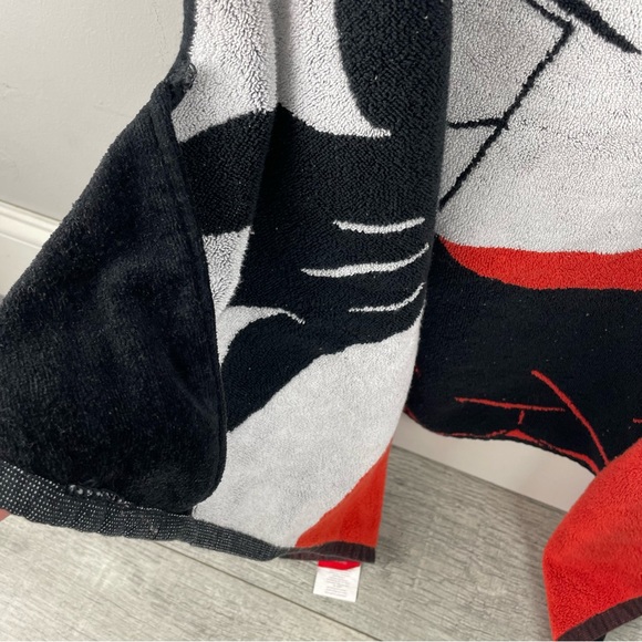 Disneys Mickey Mouse Kids Hooded Towl Wrap - Picture 5 of 10